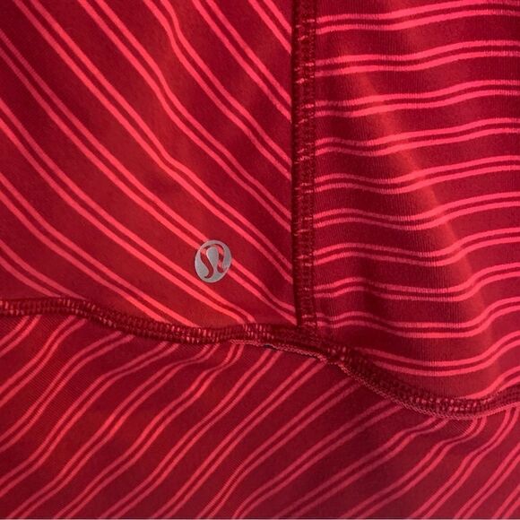 Lululemon Athletica Think Fast Half Zip Pullover Size 8 Deepest Cranberry - Picture 7 of 10